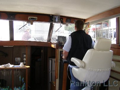 Jack and Scott docking the boat